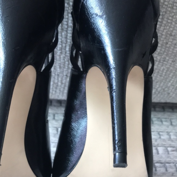 Steve Madden Luxe Geo Design Sandals - Picture 6 of 10